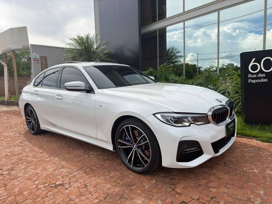 BMW 330e 2.0 16V TURBO HÍBRIDO M SPORT AUTOMÁTICO BMW 330e 2.0 16V TURBO HÍBRIDO M SPORT AUTOMÁTICO